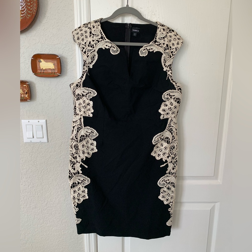 Torrid Black Sleeveless Sheath Dress with Lace Accents, Size 20
